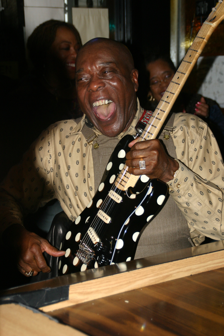 buddy-guy-crazed
