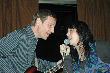 John K & Dawn jammin at Blujazz