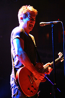 Jonny Lang colored lights