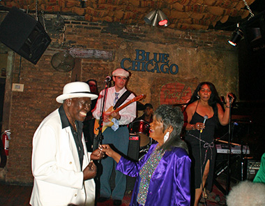 Willie Kent, Koko Taylor dance