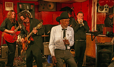 Rockin' Johnny with Tail Dragger