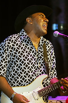 ronnie baker brooks