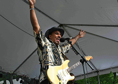 Ronnie Baker Brooks