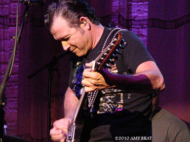 Tommy Castro at SPACE