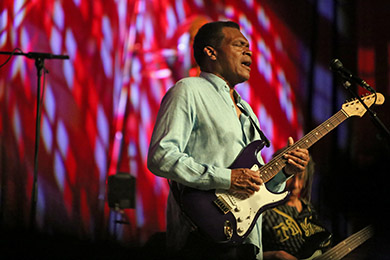 Robert Cray by Jennifer Noble